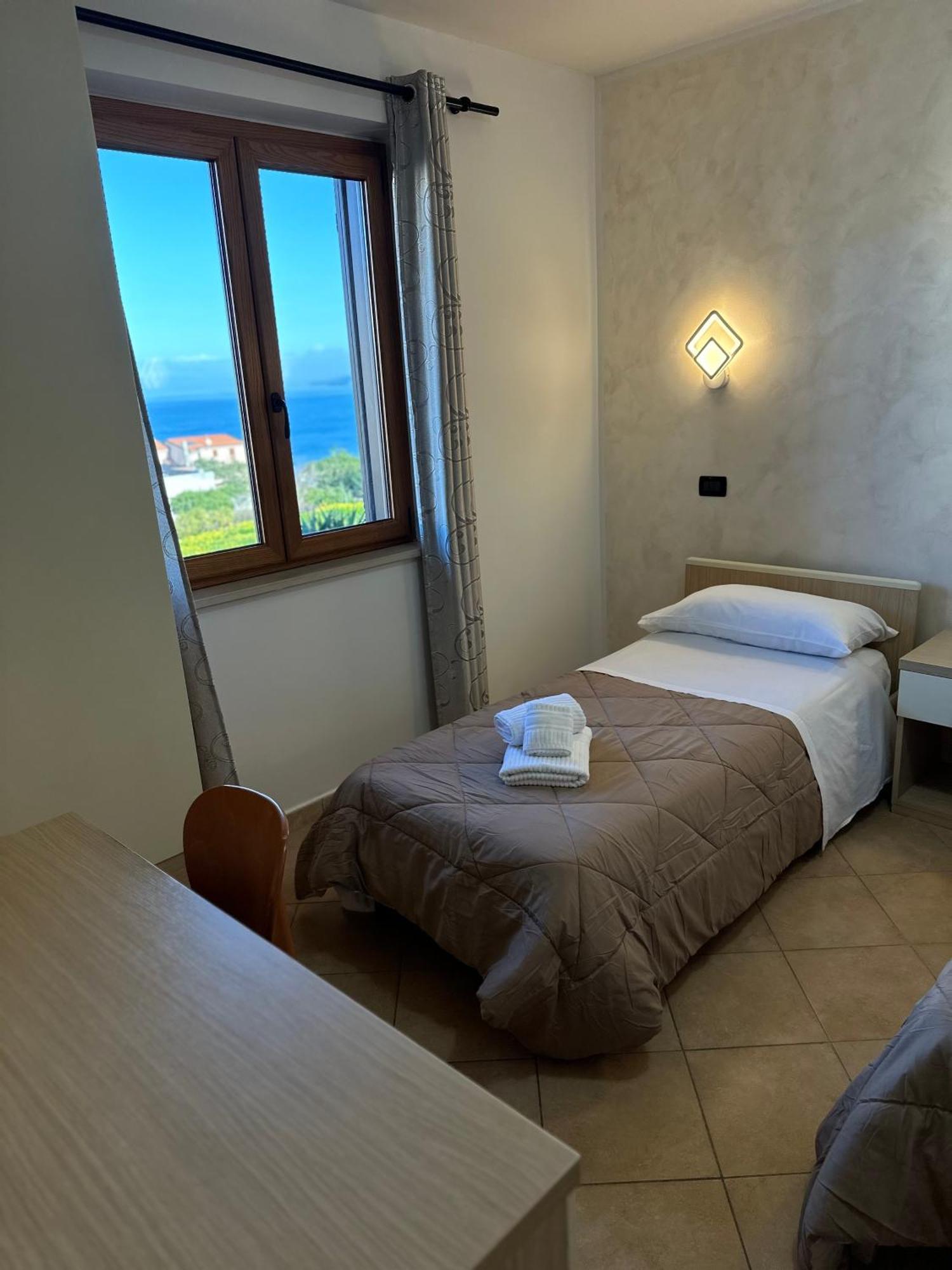 Scilla E Cariddi Bed & Breakfast Bagian luar foto